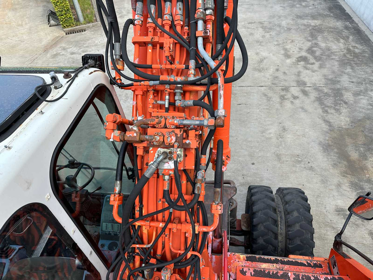 Ekskavator roda ATLAS 1504M: gambar 34