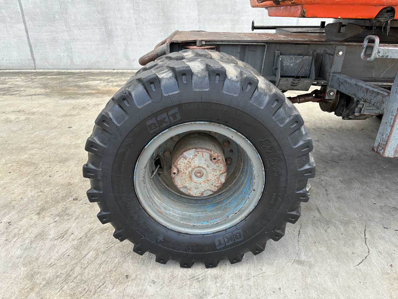 Ekskavator roda ATLAS 1504M: gambar 15