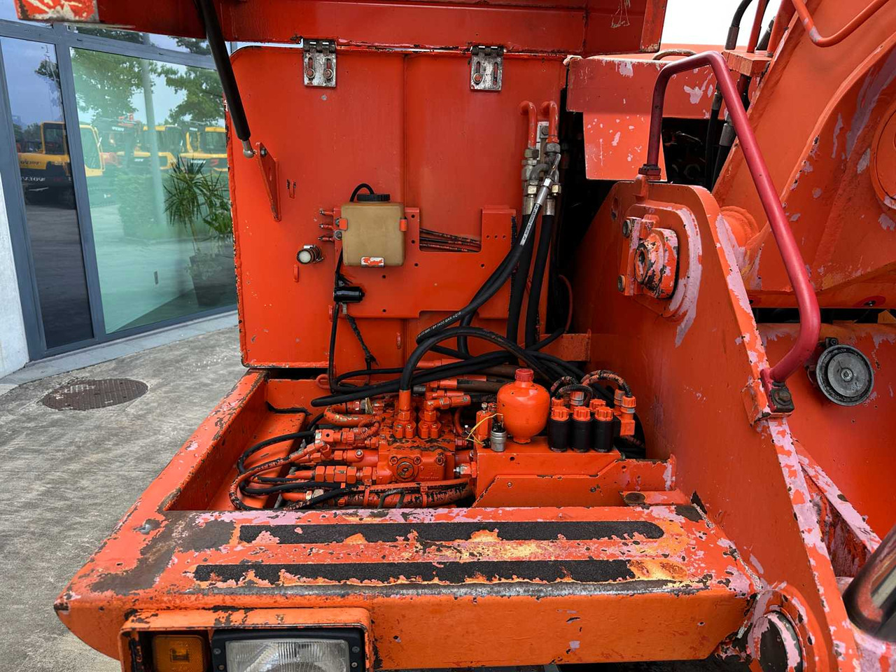 Ekskavator roda ATLAS 1504M: gambar 26