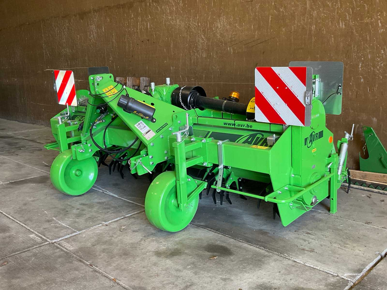 AVR GE-FORCE-HD 4 x 75 - Rotavator: gambar 1 AVR GE-FORCE-HD 4 x 75 - Rotavator: gambar 1