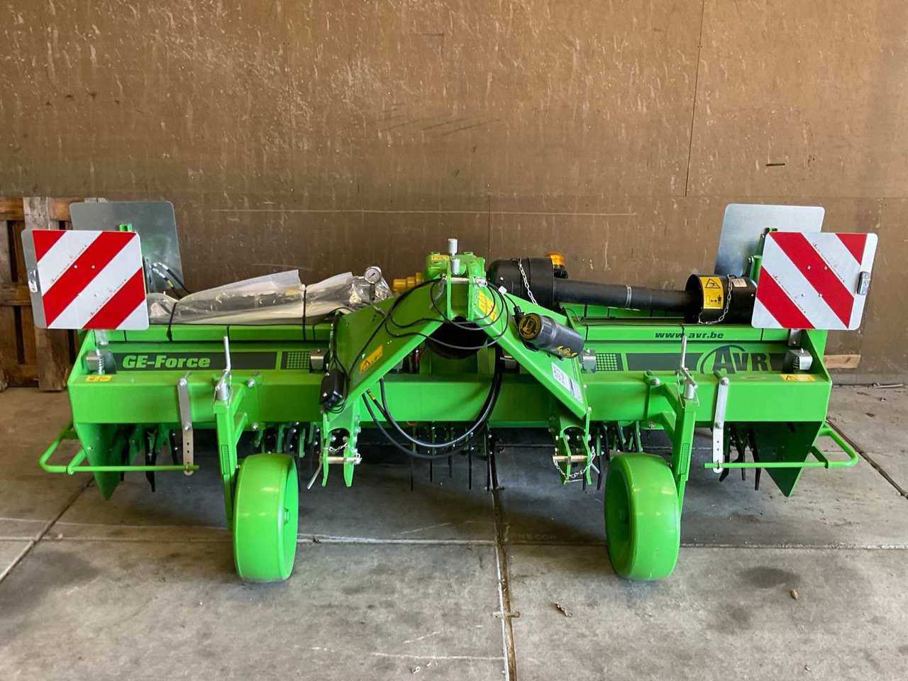 AVR GE-FORCE-HD 4 x 75 - Rotavator: gambar 5 AVR GE-FORCE-HD 4 x 75 - Rotavator: gambar 5