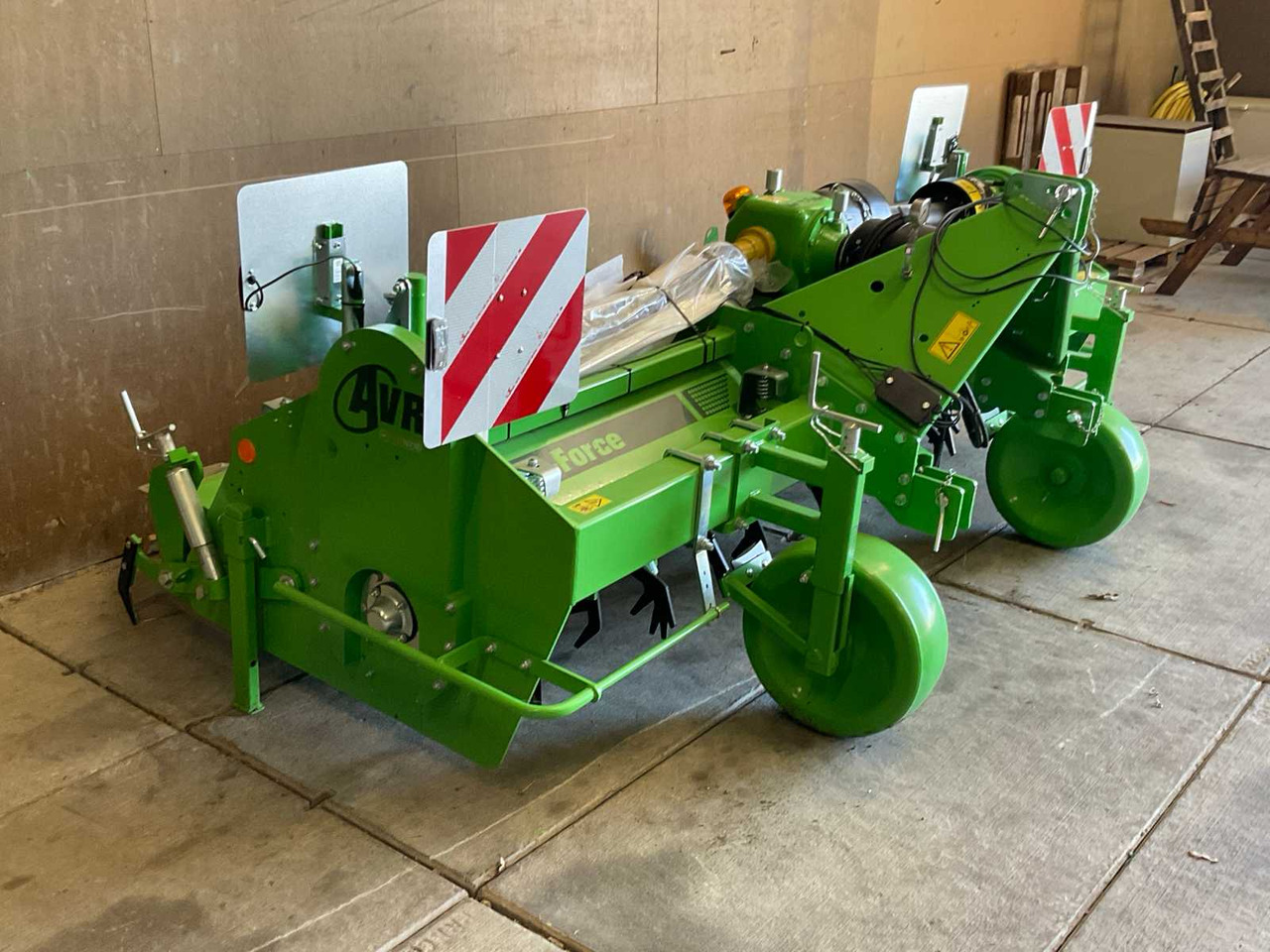 AVR GE-FORCE-HD 4 x 75 - Rotavator: gambar 3 AVR GE-FORCE-HD 4 x 75 - Rotavator: gambar 3
