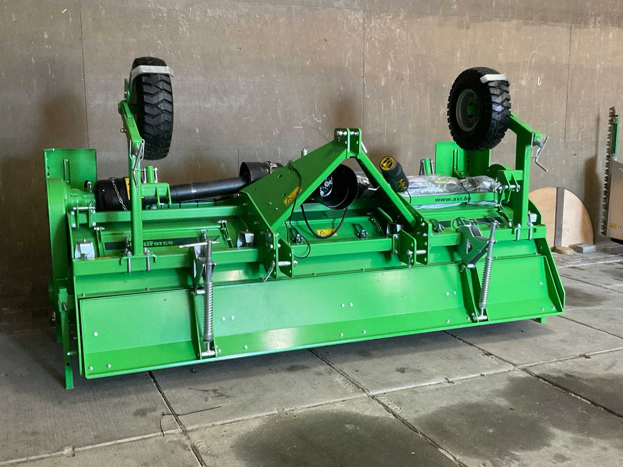 AVR MULTIFORCE 4 x 75 - Rotavator: gambar 2 AVR MULTIFORCE 4 x 75 - Rotavator: gambar 2