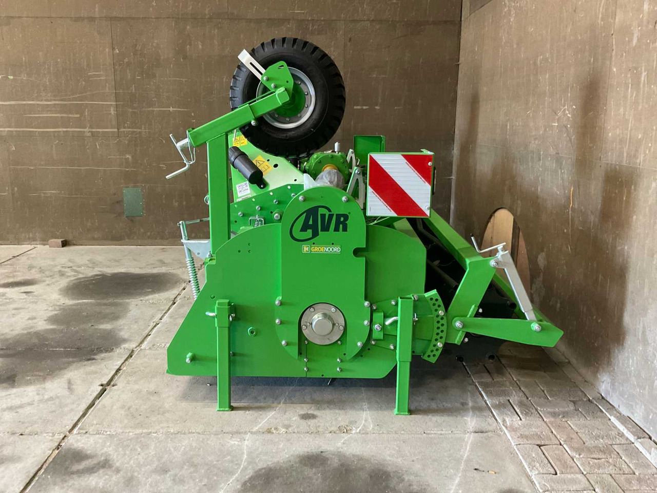 AVR MULTIFORCE 4 x 75 - Rotavator: gambar 3 AVR MULTIFORCE 4 x 75 - Rotavator: gambar 3