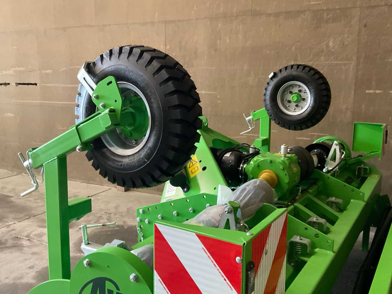 AVR MULTIFORCE 4 x 75 - Rotavator: gambar 5 AVR MULTIFORCE 4 x 75 - Rotavator: gambar 5