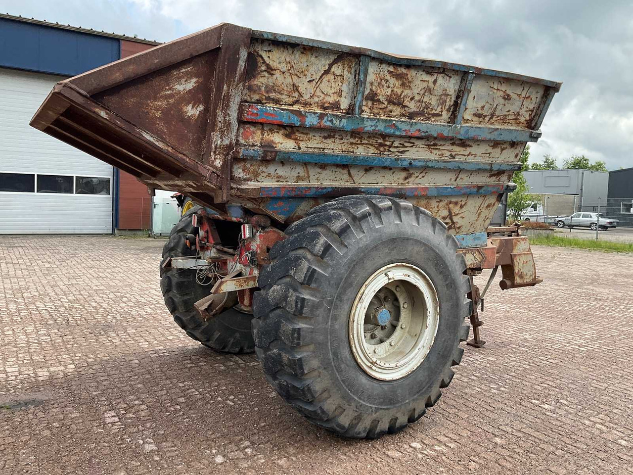 Alasko gen1 - Trailer jungkit pertanian/ Tempat sampah: gambar 5 Alasko gen1 - Trailer jungkit pertanian/ Tempat sampah: gambar 5