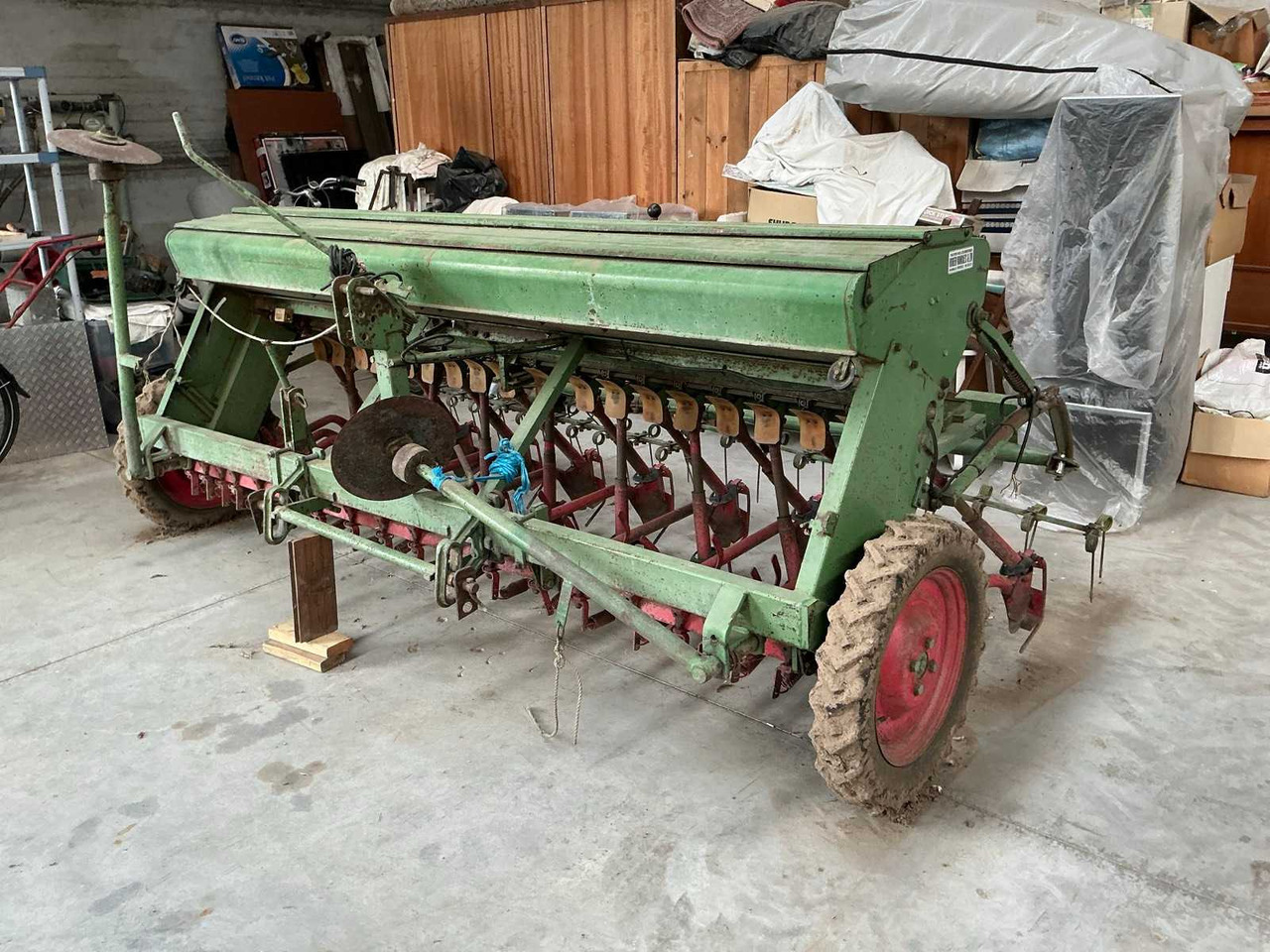 Amazone DP30019 - Peralatan menabur: gambar 1 Amazone DP30019 - Peralatan menabur: gambar 1