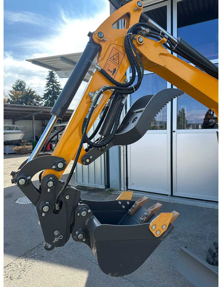 Baggerboss HT 20 - Ekskavator perayap: gambar 4 Baggerboss HT 20 - Ekskavator perayap: gambar 4