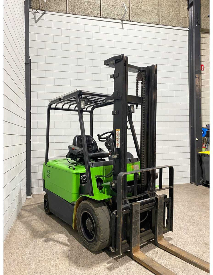 CATERPILLAR - 2011 - EP30K PAC - FORKLIFT - Forklift: gambar 2 CATERPILLAR - 2011 - EP30K PAC - FORKLIFT - Forklift: gambar 2