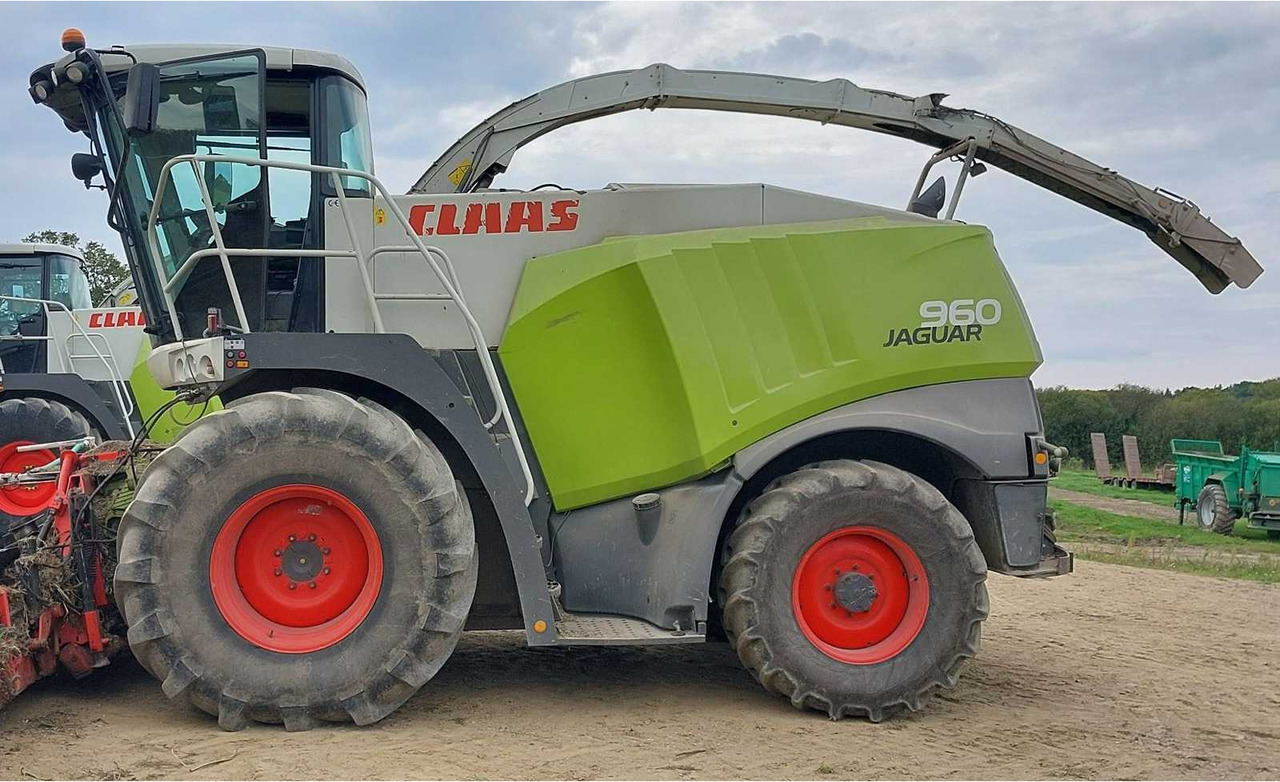 CLAAS - 2009 - 960 - HARVESTER-CHOPPER - Pemanen hijauan: gambar 4 CLAAS - 2009 - 960 - HARVESTER-CHOPPER - Pemanen hijauan: gambar 4