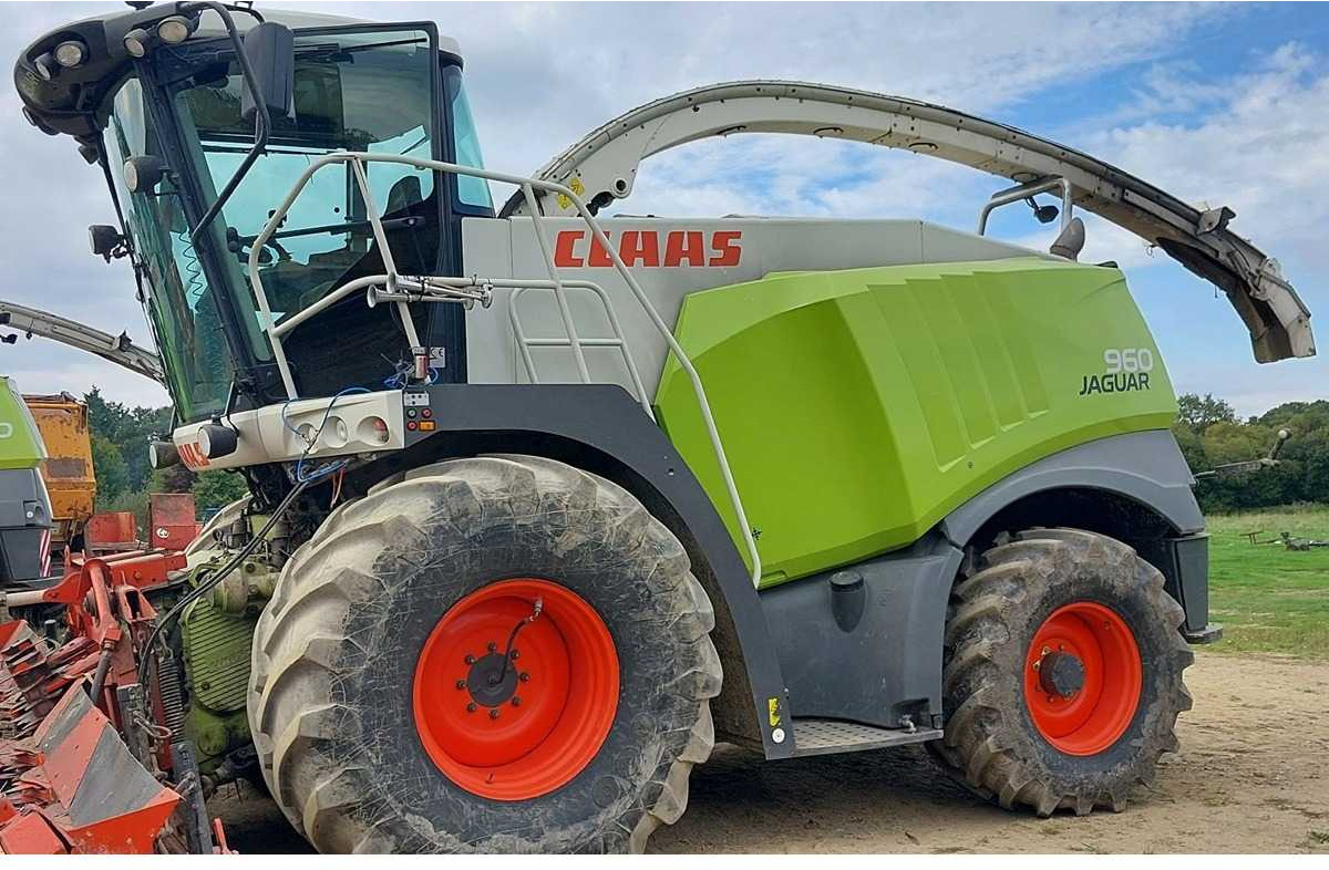 CLAAS - 2011 - 960 - HARVESTER-CHOPPER - Pemanen hijauan: gambar 1 CLAAS - 2011 - 960 - HARVESTER-CHOPPER - Pemanen hijauan: gambar 1