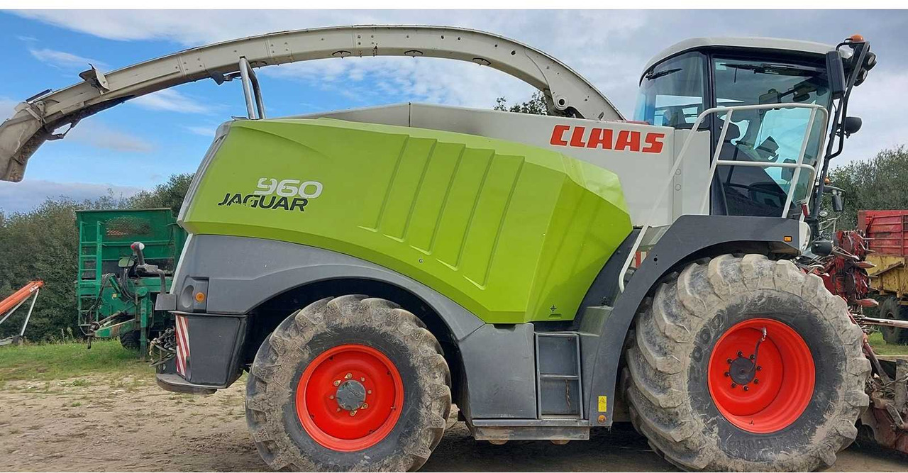 CLAAS - 2011 - 960 - HARVESTER-CHOPPER - Pemanen hijauan: gambar 5 CLAAS - 2011 - 960 - HARVESTER-CHOPPER - Pemanen hijauan: gambar 5