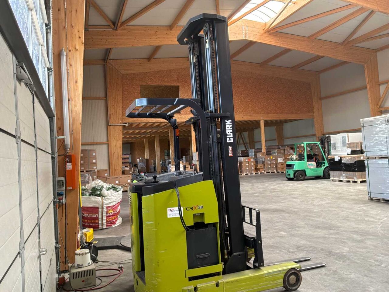 CLARK CRX20 FORKLIFT - Forklift: gambar 4 CLARK CRX20 FORKLIFT - Forklift: gambar 4