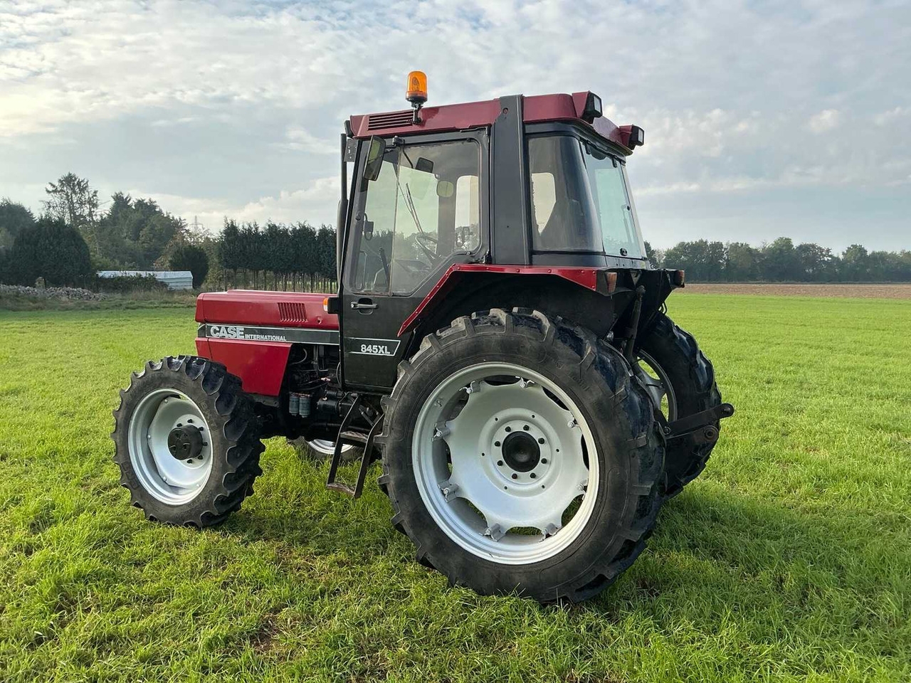 Case IH 845XL - Traktor: gambar 3 Case IH 845XL - Traktor: gambar 3