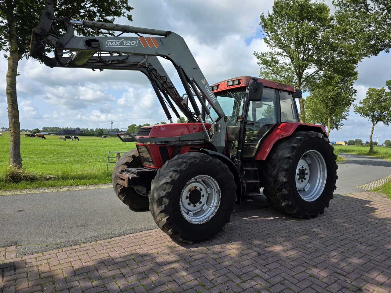 Case IH Maxxum 5150 plus - Traktor: gambar 1 Case IH Maxxum 5150 plus - Traktor: gambar 1