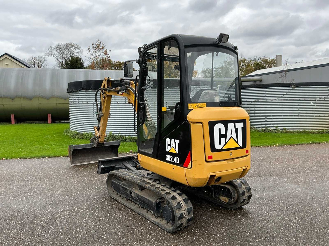 Caterpillar 302.4D - Ekskavator mini: gambar 3 Caterpillar 302.4D - Ekskavator mini: gambar 3