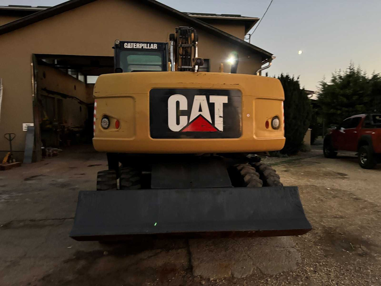 Caterpillar M316D - Ekskavator roda: gambar 4 Caterpillar M316D - Ekskavator roda: gambar 4