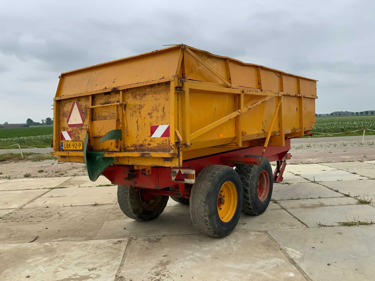 Cebeco CT120 - Trailer jungkit pertanian/ Tempat sampah: gambar 5 Cebeco CT120 - Trailer jungkit pertanian/ Tempat sampah: gambar 5