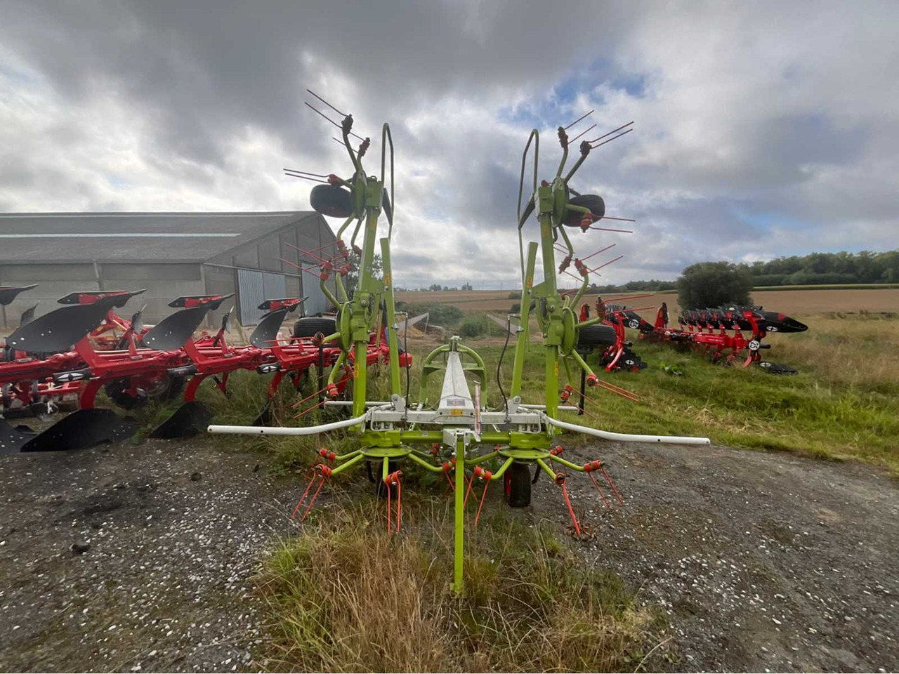 Claas Volto 700 - Mesin pemotong daun kentang: gambar 2 Claas Volto 700 - Mesin pemotong daun kentang: gambar 2