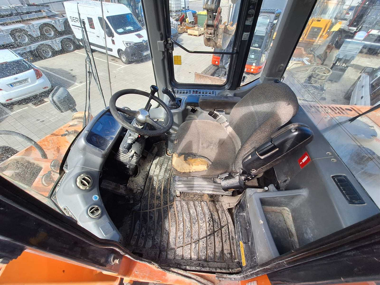 DOOSAN DL 300 - Wheel loader: gambar 5 DOOSAN DL 300 - Wheel loader: gambar 5