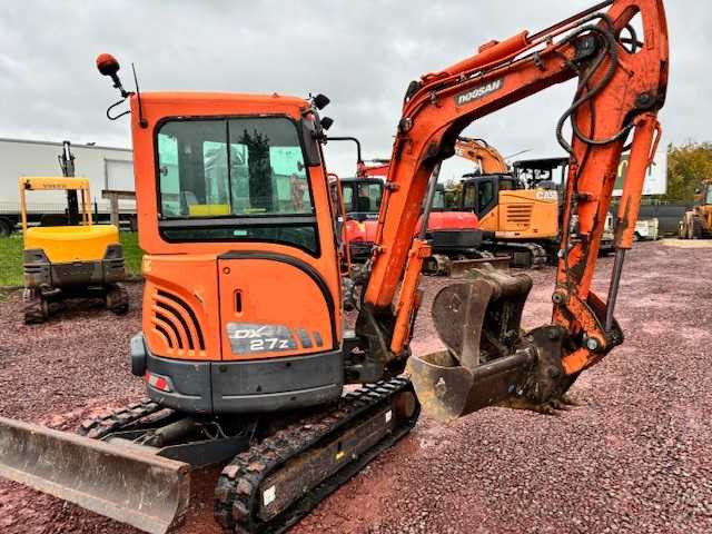 DOOSAN DX 27Z MINI CRAWLER EXCAVATOR 2.7 TON - Ekskavator mini: gambar 1 DOOSAN DX 27Z MINI CRAWLER EXCAVATOR 2.7 TON - Ekskavator mini: gambar 1
