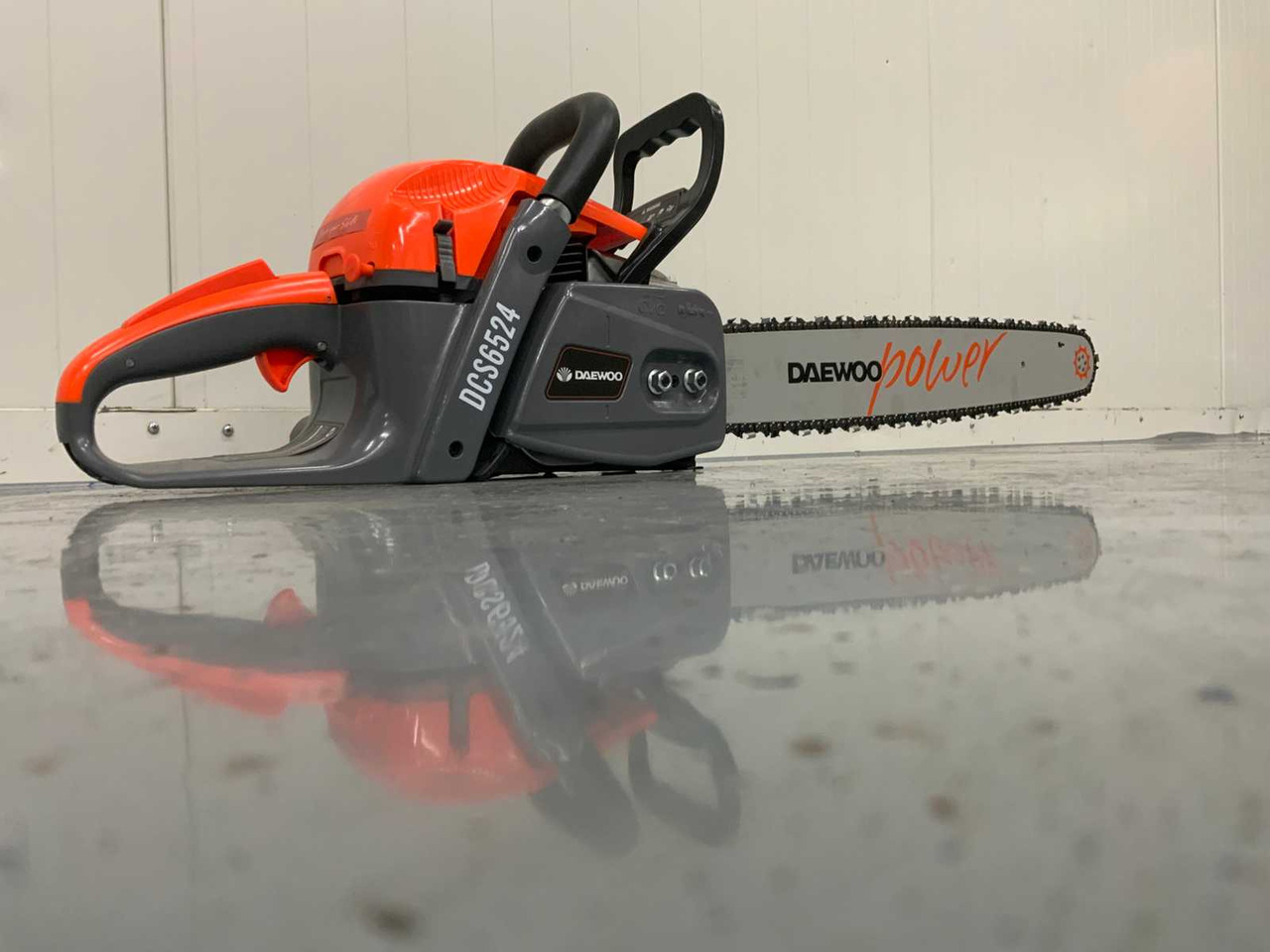 Daewoo DCS6524 - Peralatan kebun: gambar 1 Daewoo DCS6524 - Peralatan kebun: gambar 1