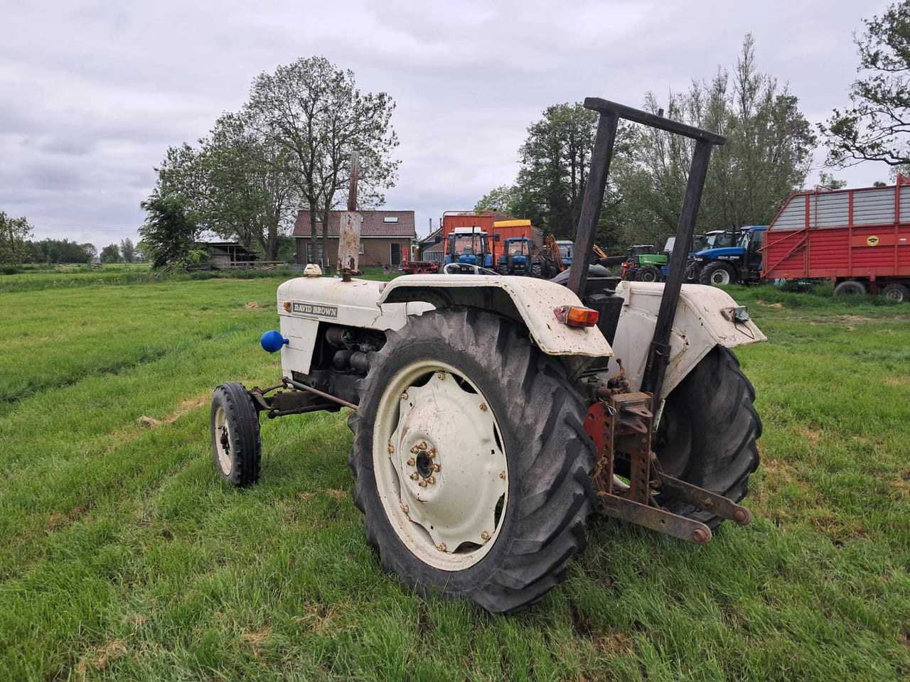 David Brown 880 - Traktor: gambar 3 David Brown 880 - Traktor: gambar 3