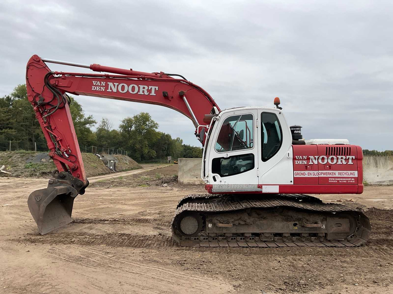 Doosan DX 180LC - Ekskavator perayap: gambar 2 Doosan DX 180LC - Ekskavator perayap: gambar 2
