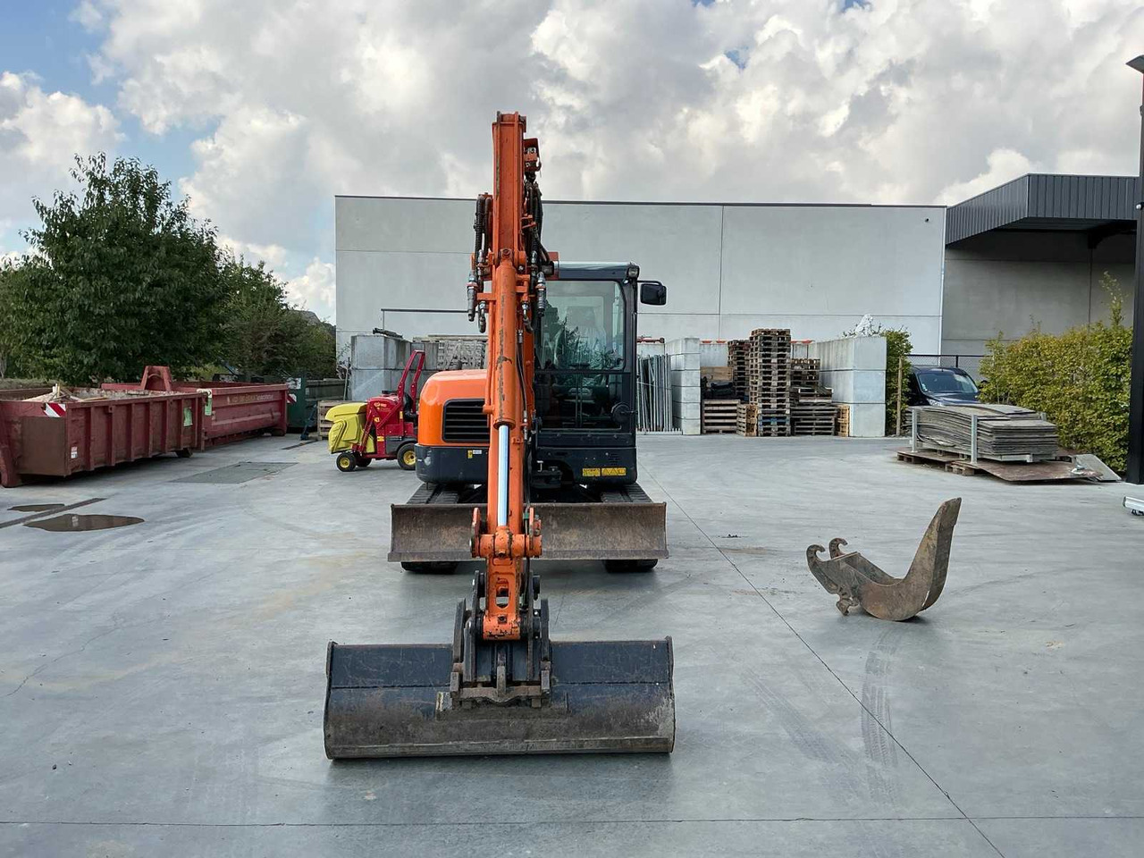 Doosan DX 62R-3 - Ekskavator perayap: gambar 2 Doosan DX 62R-3 - Ekskavator perayap: gambar 2