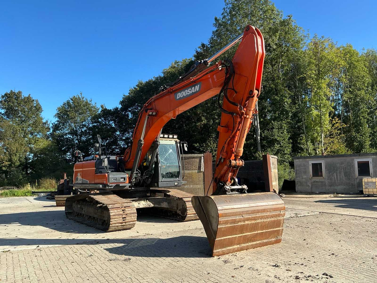 Doosan DX255LC - Ekskavator perayap: gambar 4 Doosan DX255LC - Ekskavator perayap: gambar 4