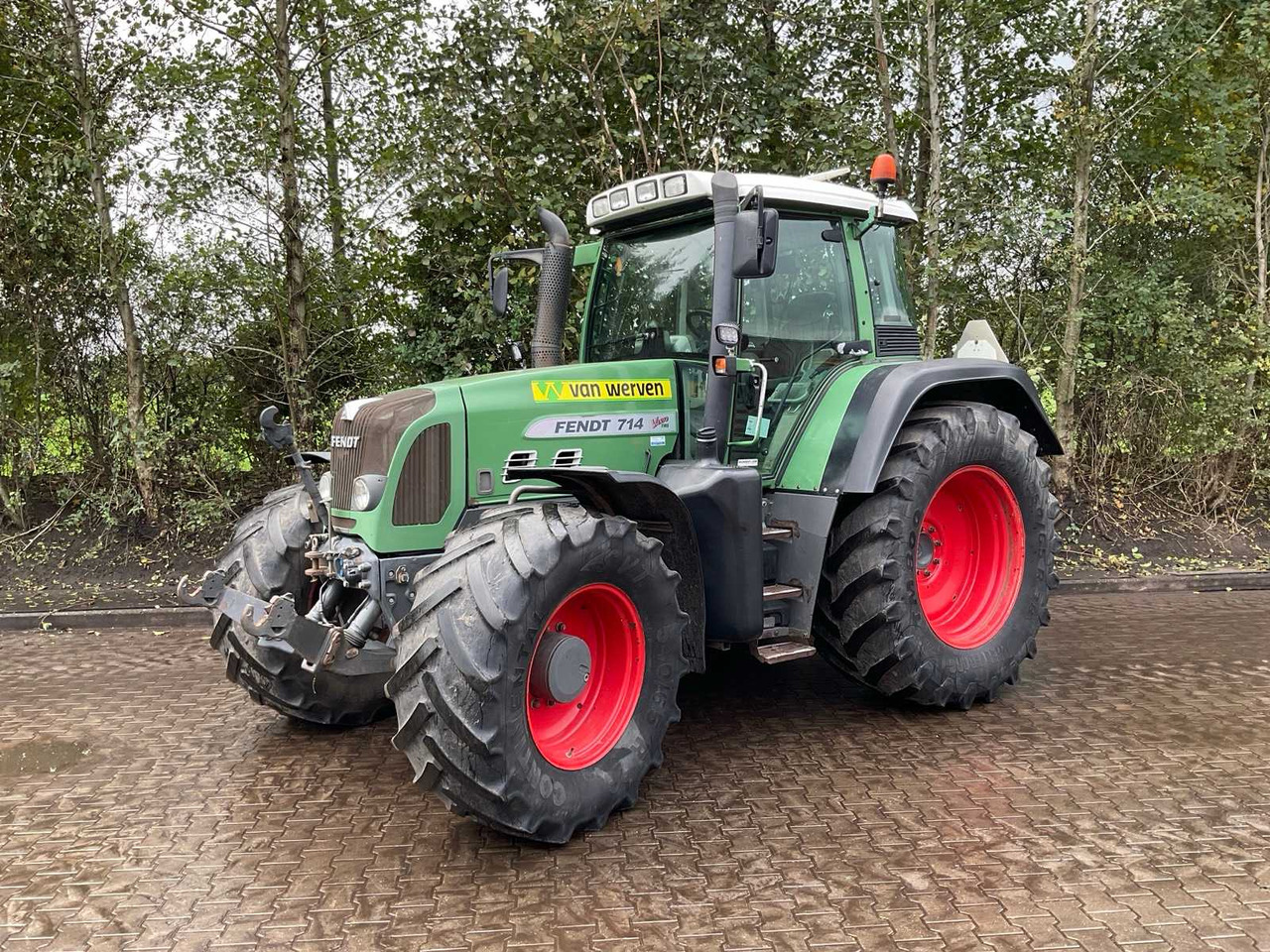 Fendt 714 Vario TMS - Traktor: gambar 1 Fendt 714 Vario TMS - Traktor: gambar 1