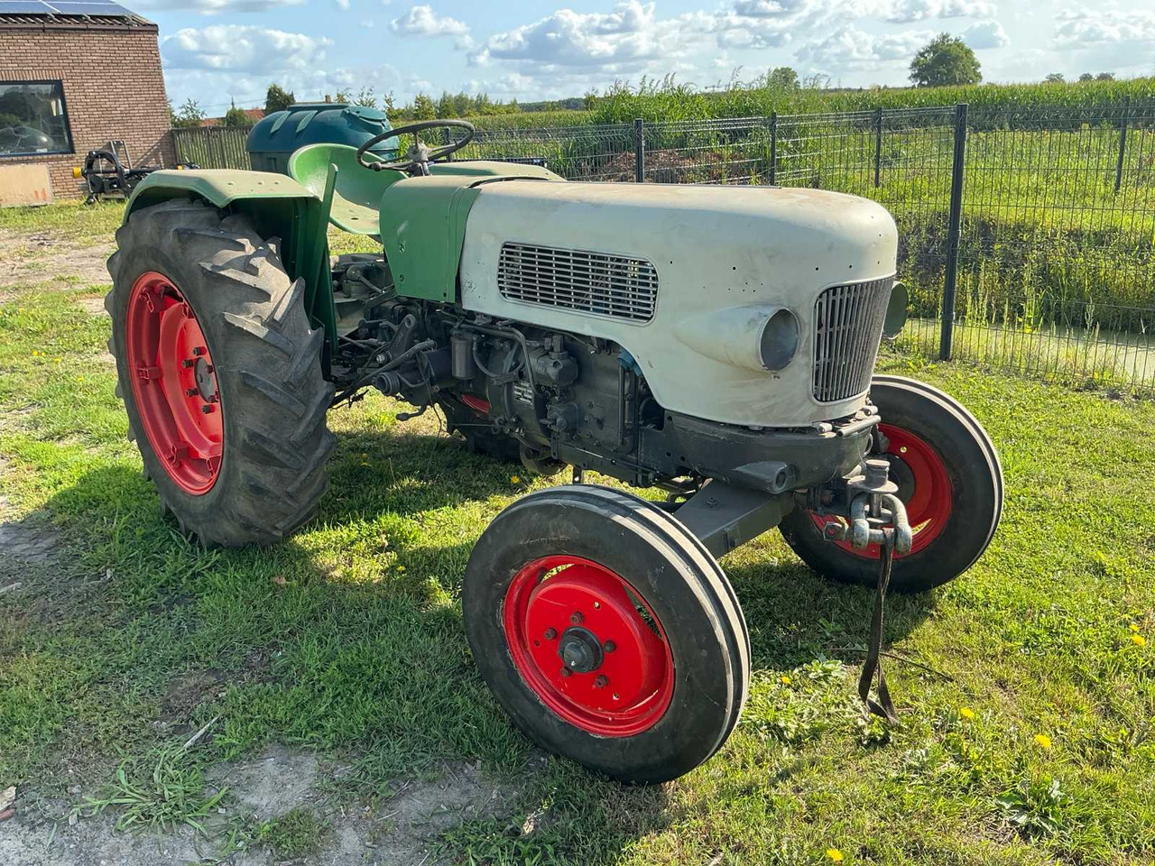 Fendt FL 131 Farmer 1 z - Traktor: gambar 2 Fendt FL 131 Farmer 1 z - Traktor: gambar 2
