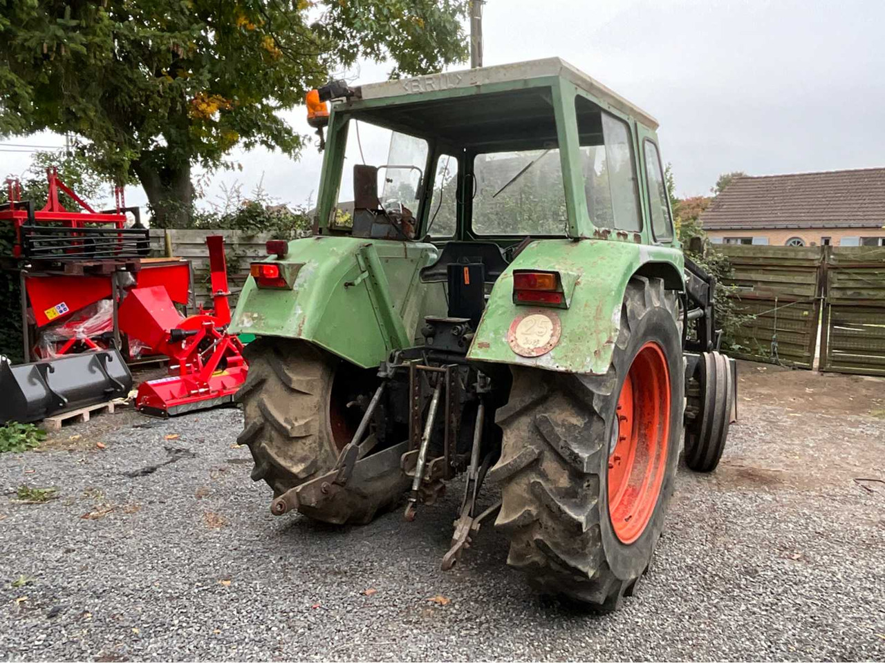 Fendt Farmer 106S Turbomatik - Traktor: gambar 5 Fendt Farmer 106S Turbomatik - Traktor: gambar 5