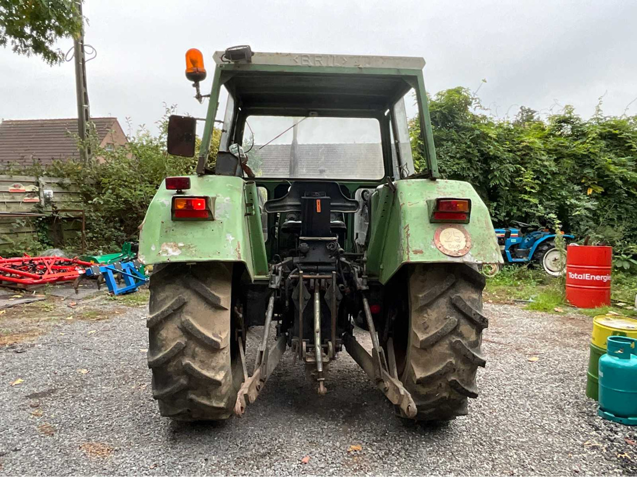 Fendt Farmer 106S Turbomatik - Traktor: gambar 4 Fendt Farmer 106S Turbomatik - Traktor: gambar 4