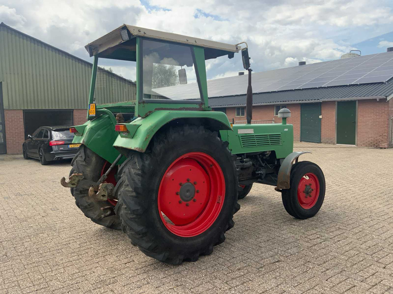 Fendt Farmer 108S - Traktor: gambar 4 Fendt Farmer 108S - Traktor: gambar 4