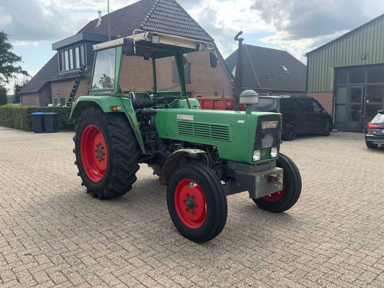 Fendt Farmer 108S - Traktor: gambar 3 Fendt Farmer 108S - Traktor: gambar 3