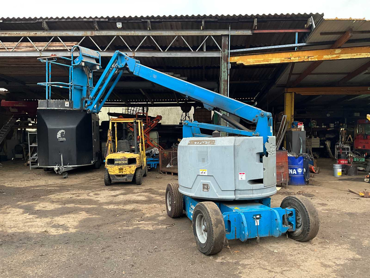 GENIE Z-34/22 AERIAL PLATFORM 2006 - Platform pengangkat: gambar 4 GENIE Z-34/22 AERIAL PLATFORM 2006 - Platform pengangkat: gambar 4