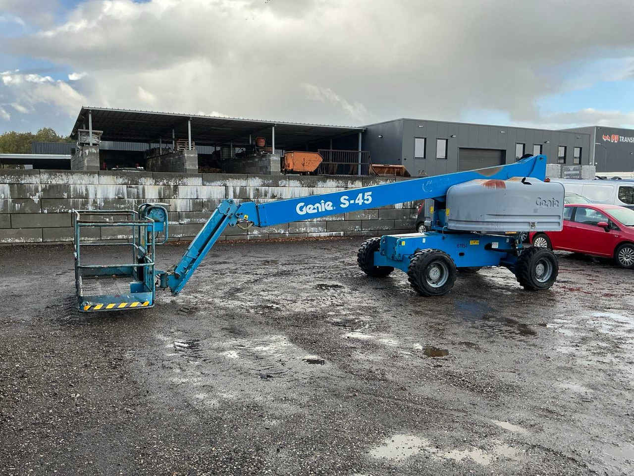 Genie S45 - Platform pengangkat: gambar 1 Genie S45 - Platform pengangkat: gambar 1