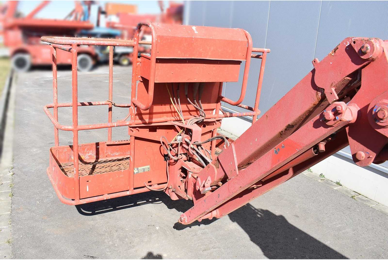 Platform pengangkat Genie S65: gambar 14