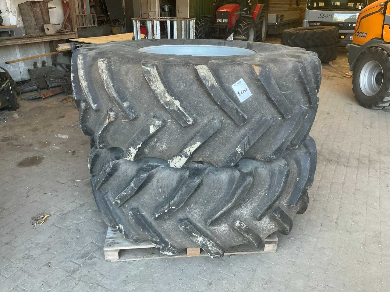 Goodyear - Roda/ Ban untuk Traktor: gambar 1 Goodyear - Roda/ Ban untuk Traktor: gambar 1