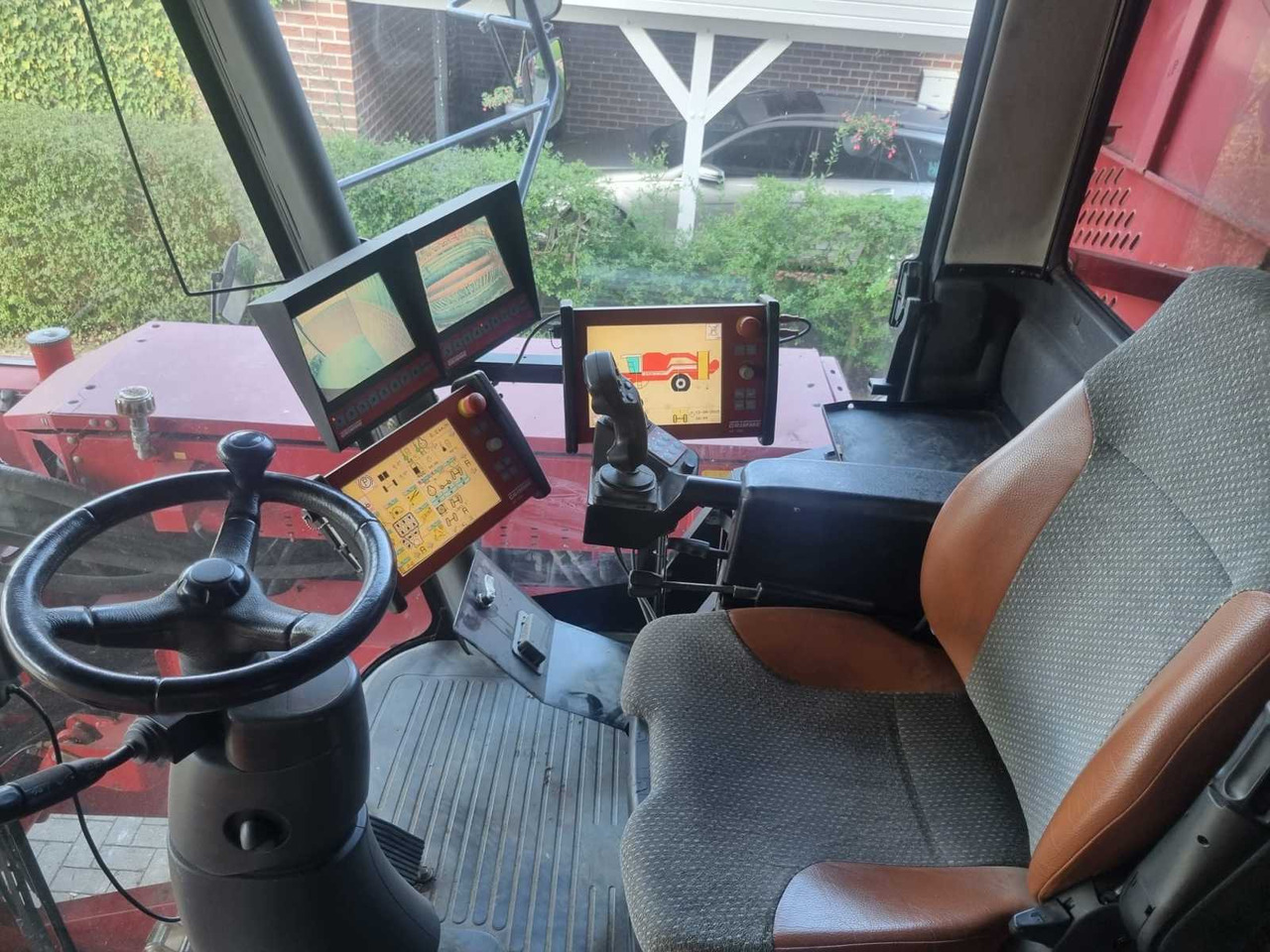 Grimme Varitron 270 - Traktor kota: gambar 5 Grimme Varitron 270 - Traktor kota: gambar 5