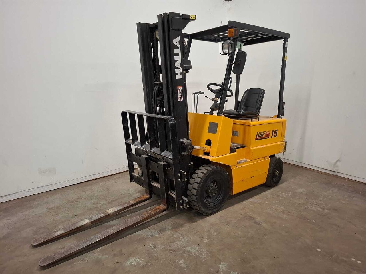HALLA HBF 15E FORKLIFT - Forklift: gambar 1 HALLA HBF 15E FORKLIFT - Forklift: gambar 1