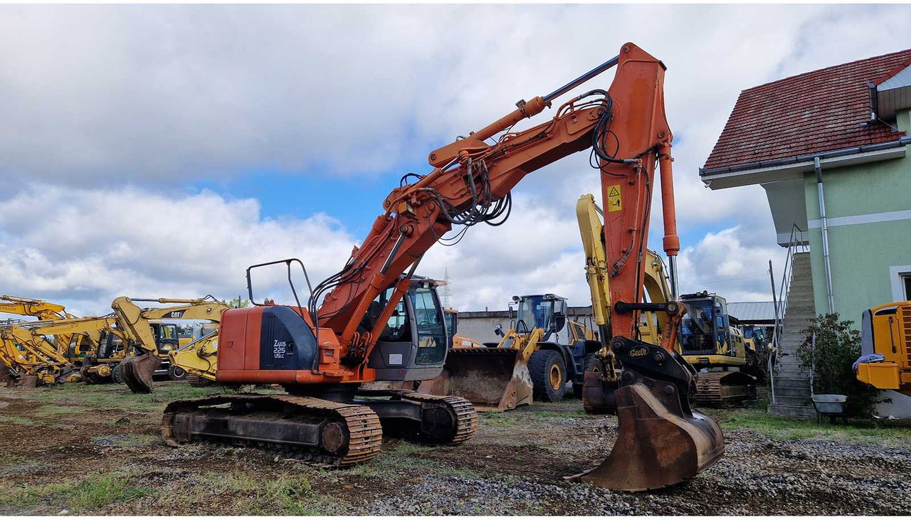 Ekskavator perayap HITACHI 2009 HITACHI ZX225USLC TRACKED EXCAVATOR: gambar 8 Ekskavator perayap HITACHI 2009 HITACHI ZX225USLC TRACKED EXCAVATOR: gambar 8