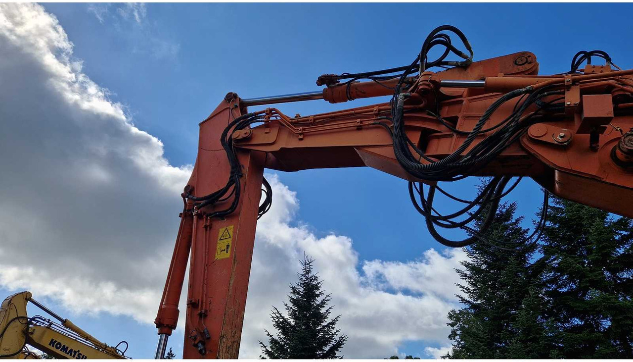 Ekskavator perayap HITACHI 2009 HITACHI ZX225USLC TRACKED EXCAVATOR: gambar 13 Ekskavator perayap HITACHI 2009 HITACHI ZX225USLC TRACKED EXCAVATOR: gambar 13