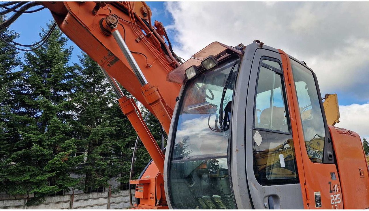 Ekskavator perayap HITACHI 2009 HITACHI ZX225USLC TRACKED EXCAVATOR: gambar 15 Ekskavator perayap HITACHI 2009 HITACHI ZX225USLC TRACKED EXCAVATOR: gambar 15