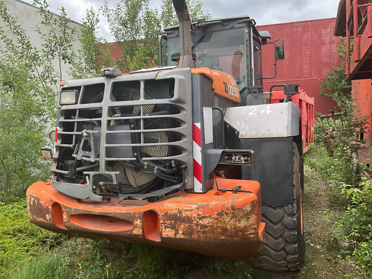 HITACHI ZW250 - Wheel loader: gambar 5 HITACHI ZW250 - Wheel loader: gambar 5
