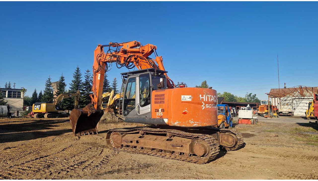 HITACHI Zaxis 225 - Ekskavator perayap: gambar 2 HITACHI Zaxis 225 - Ekskavator perayap: gambar 2