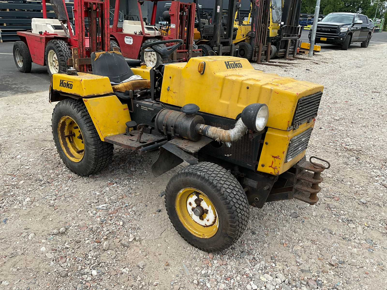 Hakotrac 3800 D - Traktor kompak: gambar 4 Hakotrac 3800 D - Traktor kompak: gambar 4
