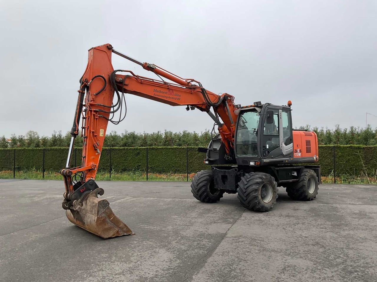Hitachi ZX-170W-3 - Ekskavator roda: gambar 2 Hitachi ZX-170W-3 - Ekskavator roda: gambar 2