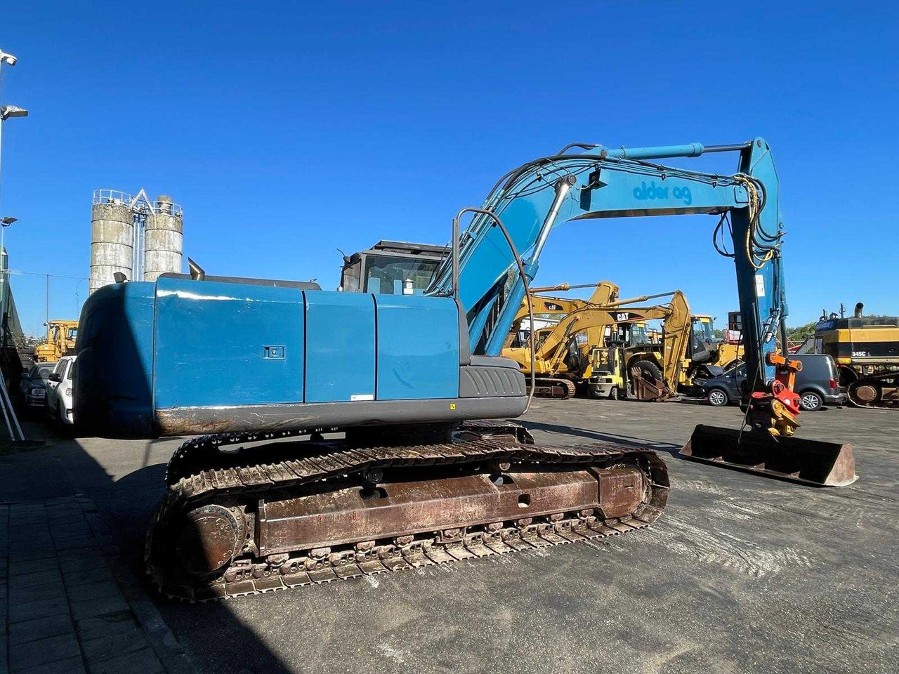 Hitachi ZX250LCN-3 - Ekskavator perayap: gambar 5 Hitachi ZX250LCN-3 - Ekskavator perayap: gambar 5